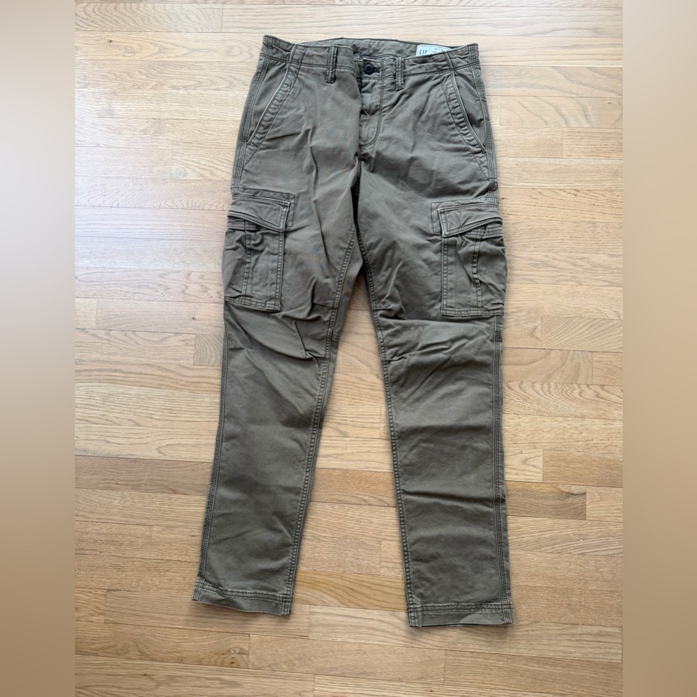 GAP Men's Olive Green 30x32 Slim Cargo Pants